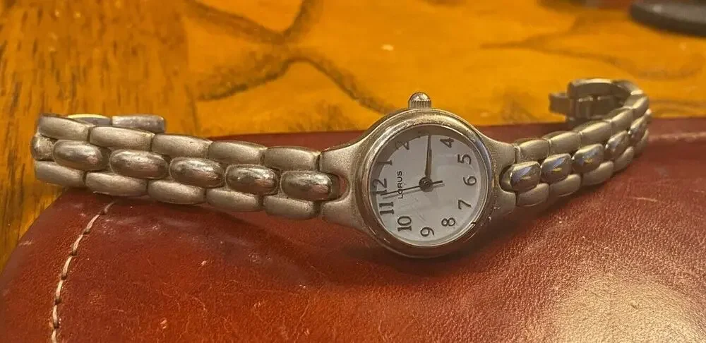 Women's VTG Brushed Metal Tone Lorus Watch, 22mm Case, Bracelet Band
